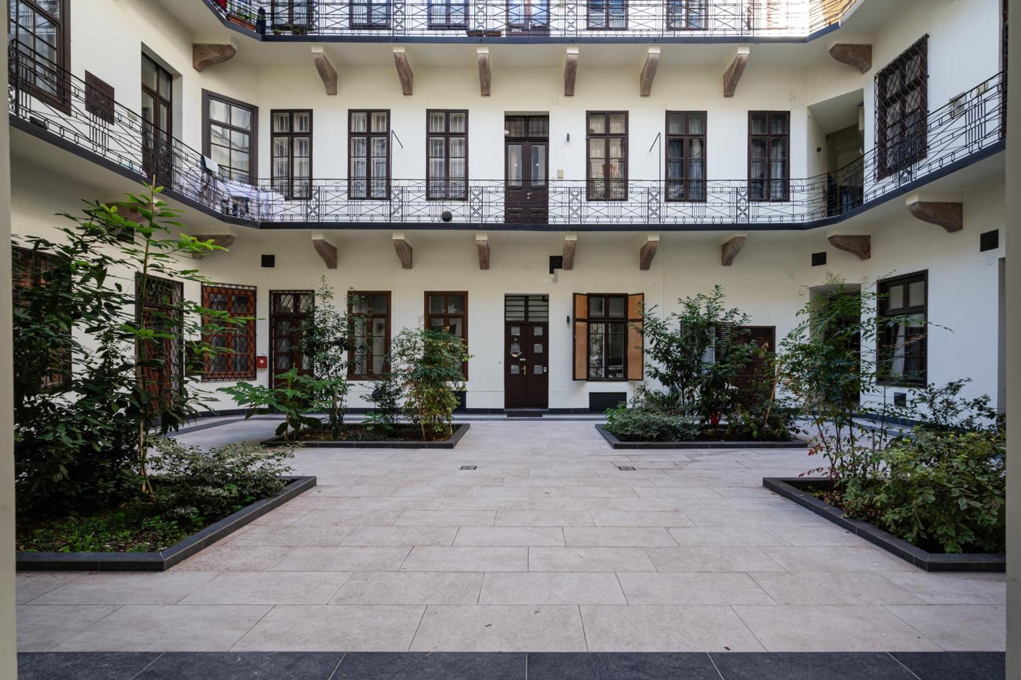 בודפשט Kiraly 44 Luxury Apartment With Free Parking מראה חיצוני תמונה