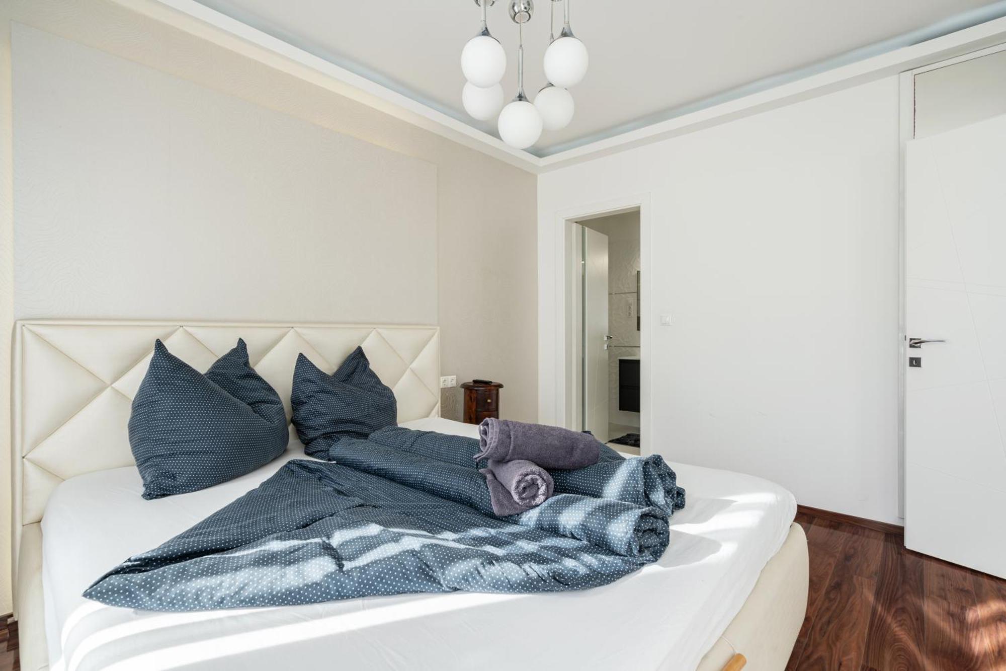 בודפשט Kiraly 44 Luxury Apartment With Free Parking מראה חיצוני תמונה